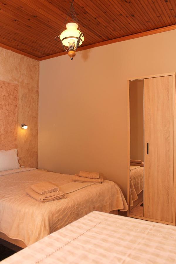 Germanos Studios Loutraki  Bagian luar foto