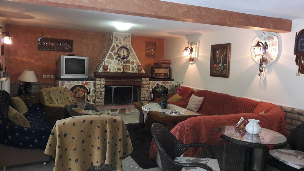Germanos Studios Loutraki  Bagian luar foto